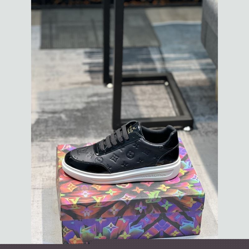 l**is V*t*n sneakers